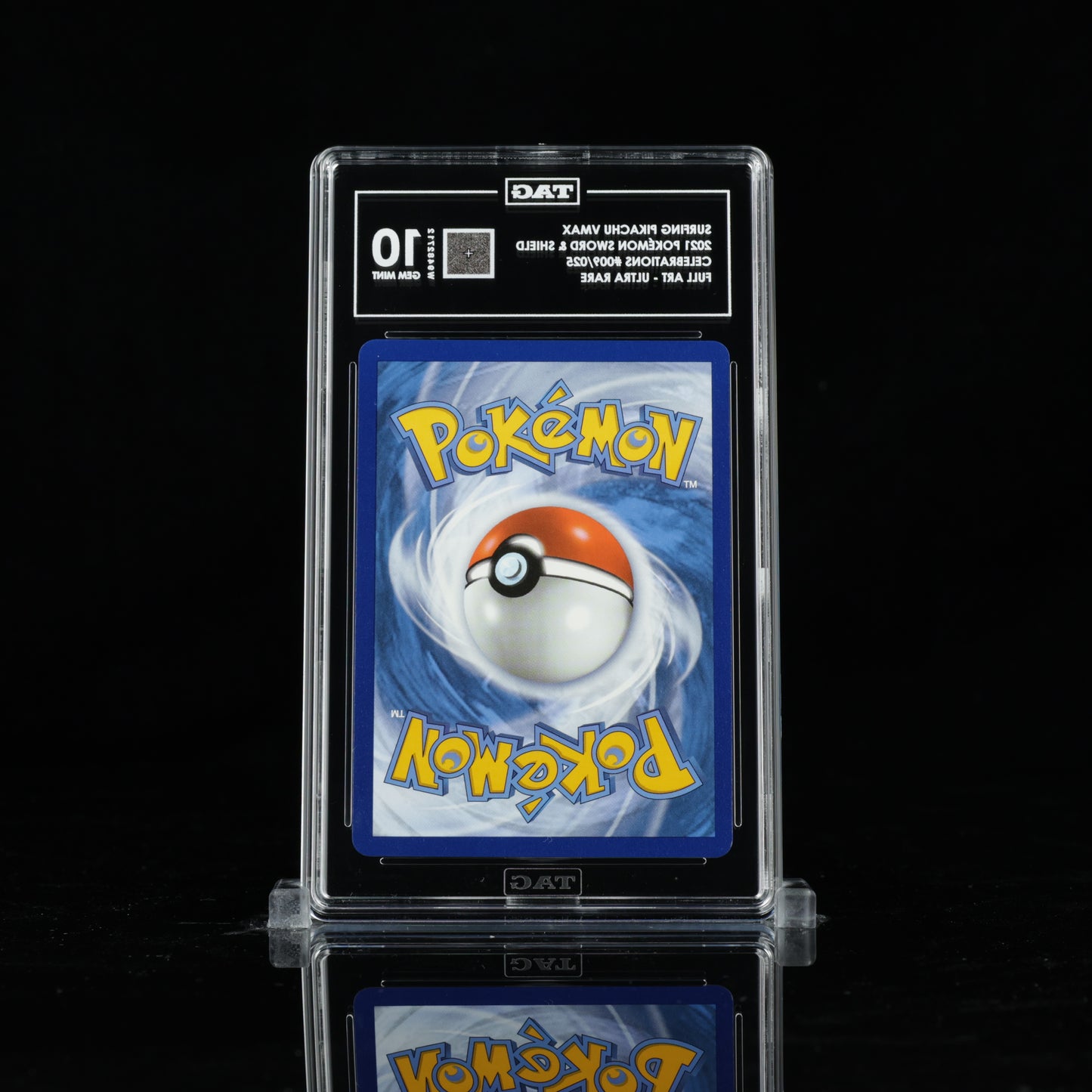 TAG 10 Surfing Pikachu VMAX #009/025 2021 Celebrations